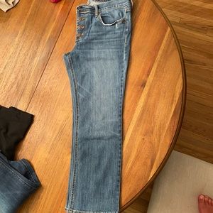 Cute flared Capri style old navy jeans